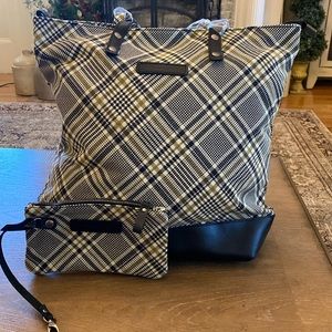 Farmhouse is my style tote bag